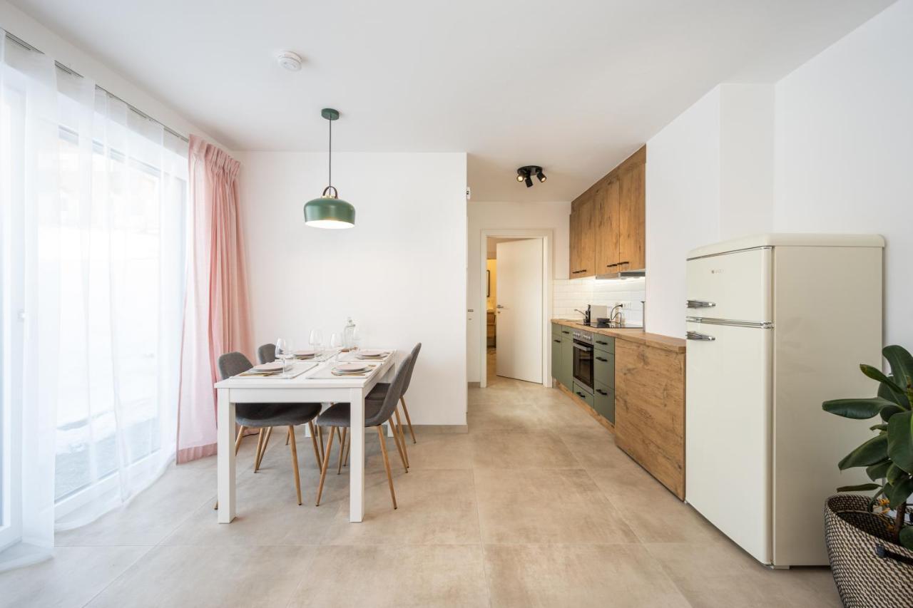 App 47 Apartment Ваграйн Екстериор снимка