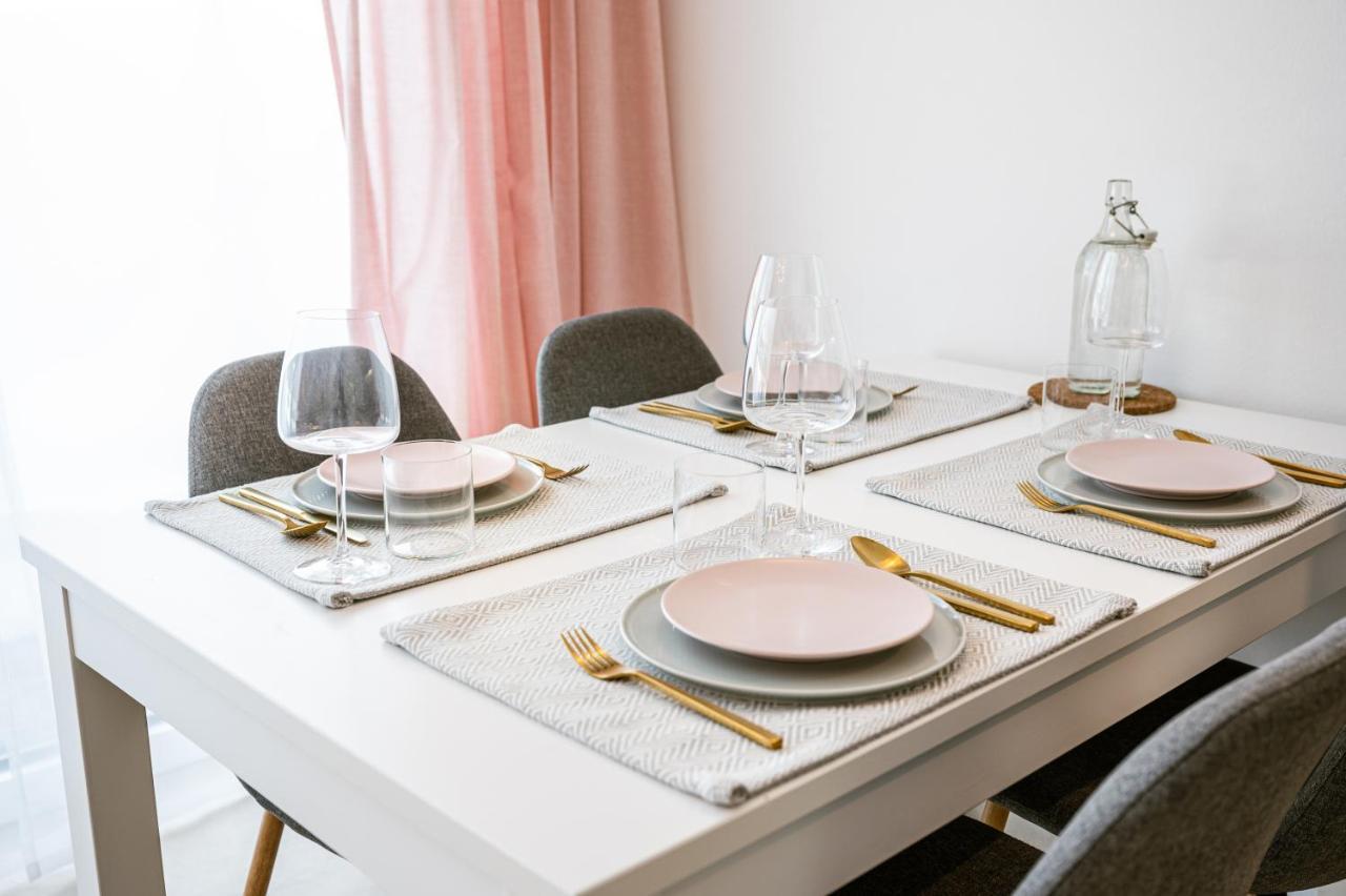App 47 Apartment Ваграйн Екстериор снимка